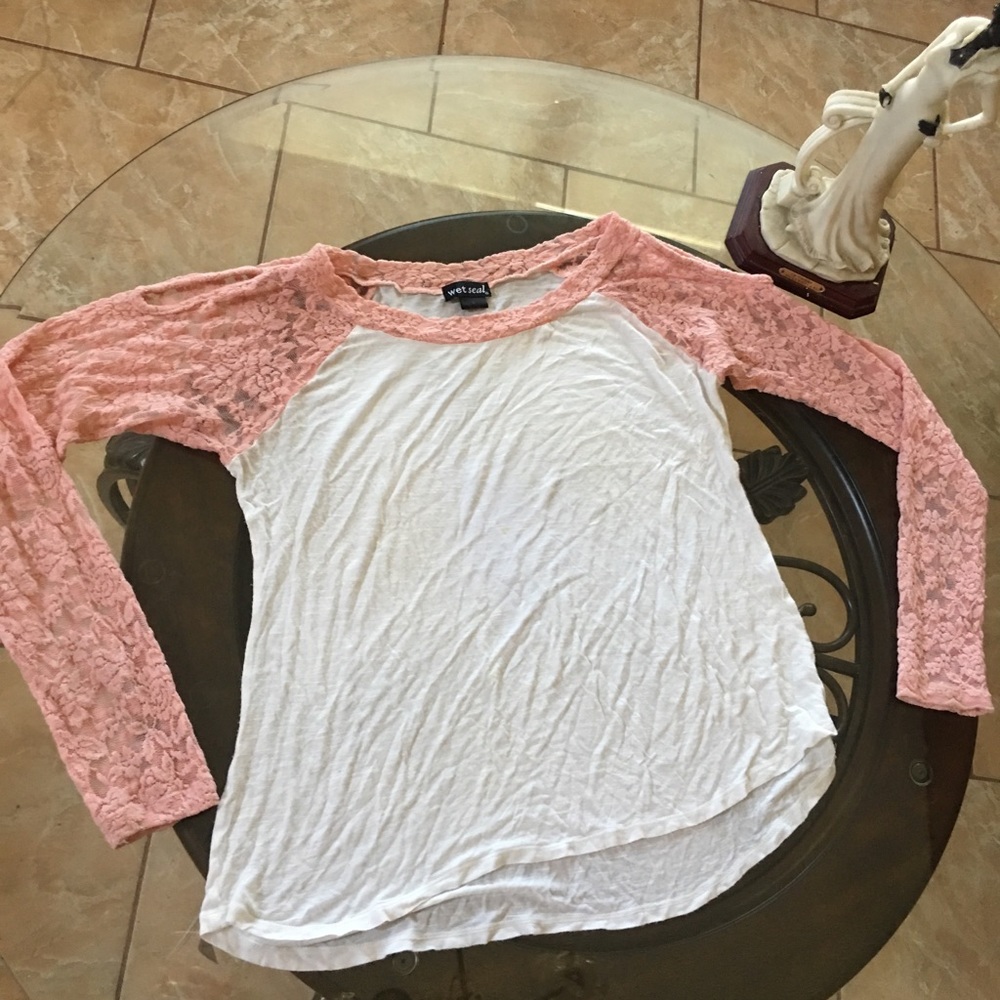 Women's Shirt Size L